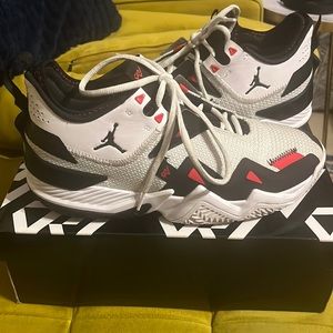 Air Jordan Westbrook one take white black and university red size 10
